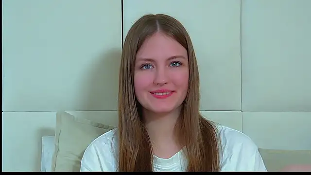 SofiaSarvainsのライブXXXチャット