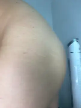 M_iiaaのライブXXXチャット