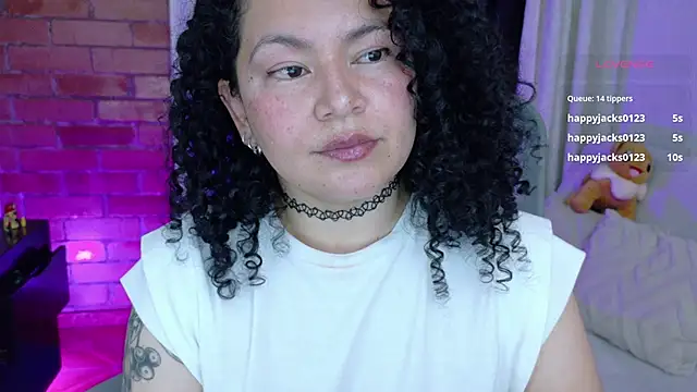 צ'אט XXX בשידור חי של MissBronte
