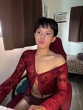 Luxxara live XXX chat