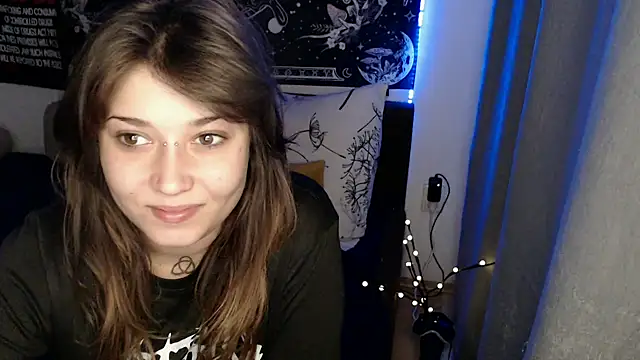 Czat XXX na żywo – AlienforTwenty