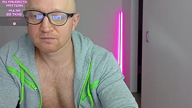 kevintyler69 élő XXX-chatje