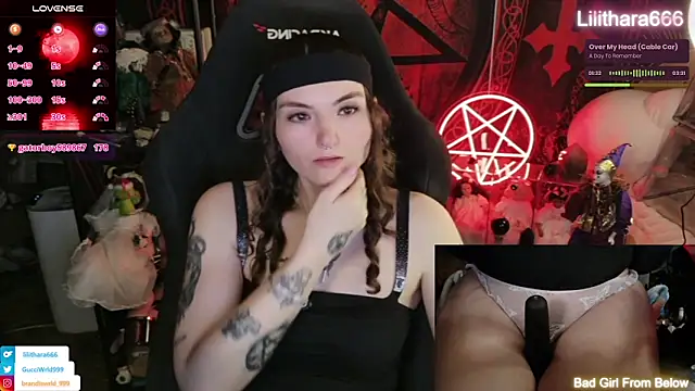 Pokazy przed kamerką – Lilithara666