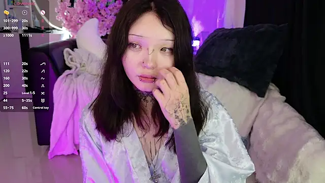 Lein_Bone élő XXX-chatje