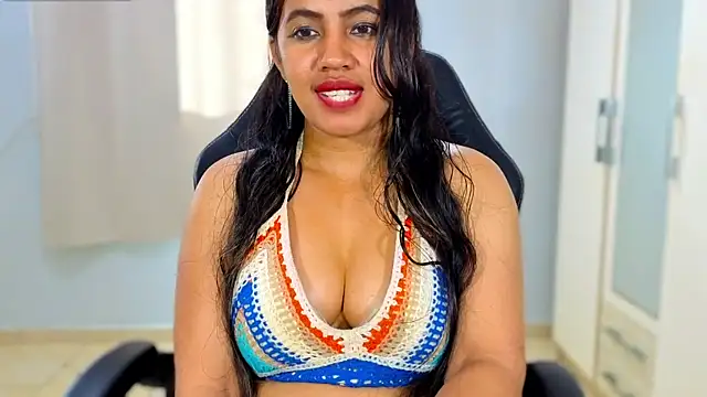 FannyXhot élő XXX-chatje