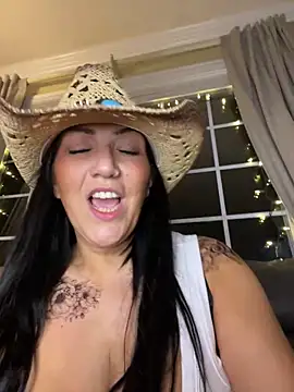 LittleMissEeve's Live XXX Chat