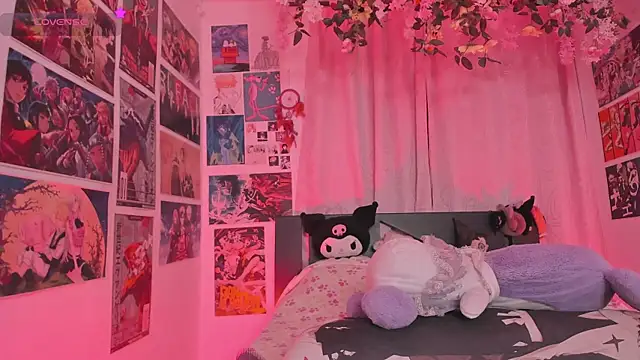 MissCurvyTop Live XXX Chat