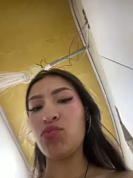 Itze_Mua's Webcam Show