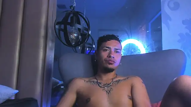 Show de AlexandriuWolf na webcam