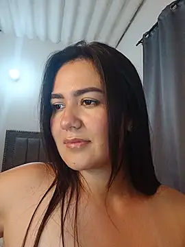 osiris_ra – Naživo XXX chat