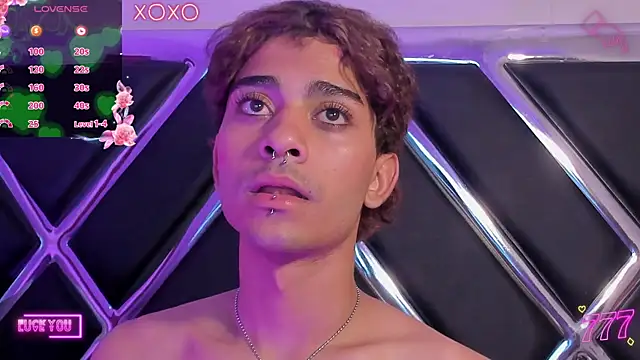 دردشة MiikeOthon الجنسية المباشرة