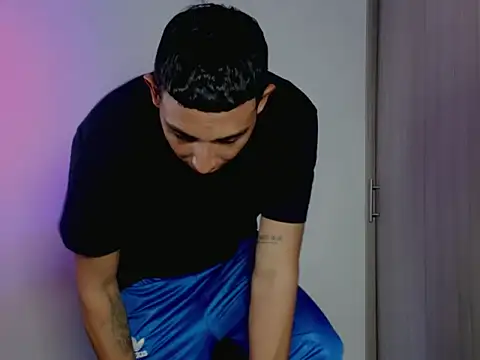 הופעת וובקאם של nilo2021