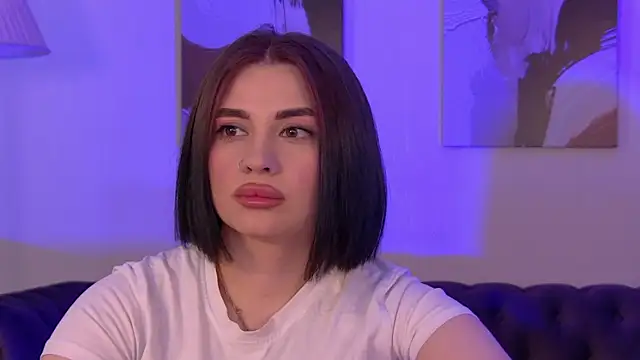 AdrianaToress 现场XXX聊天
