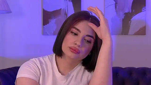Онлайн чат XXX AdrianaToress