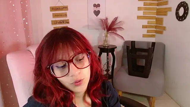 RedMeloddy Chat XXX in diretta