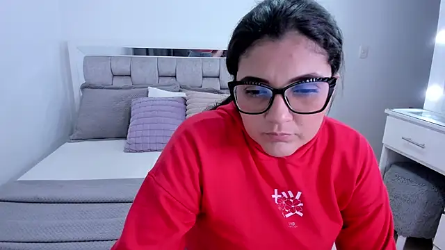 Camilaa_buenoのライブXXXチャット