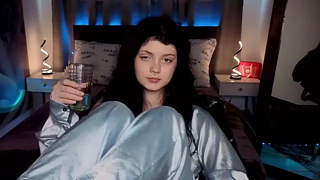 MileyRood élő XXX-chatje
