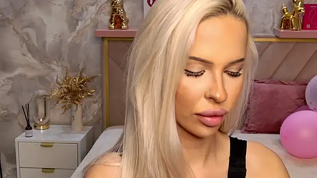 EvaXElfi 라이브 XXX 채팅