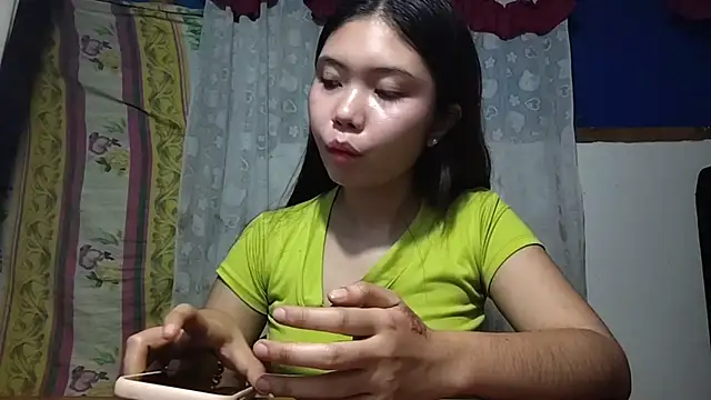 RegenaKhanponaphan's Live XXX Chat