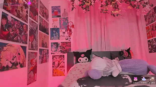 MissCurvyTop's Live XXX Chat
