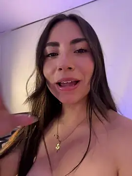Chatroom XXX en direct de Melody_04