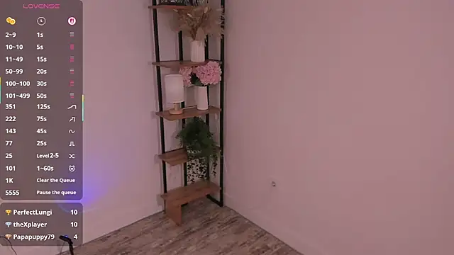 KristyStromain Adlı Modelin Canlı XXX Sohbeti