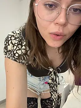 دردشة Kelly_Cuutie الجنسية المباشرة