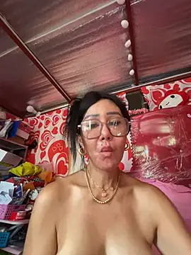 Chatroom XXX en direct de sweetieme