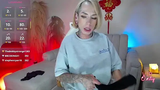 Chat +18 de victoria_kosh ao vivo
