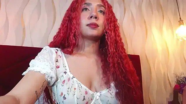 IsabelaLatina Chat XXX in diretta