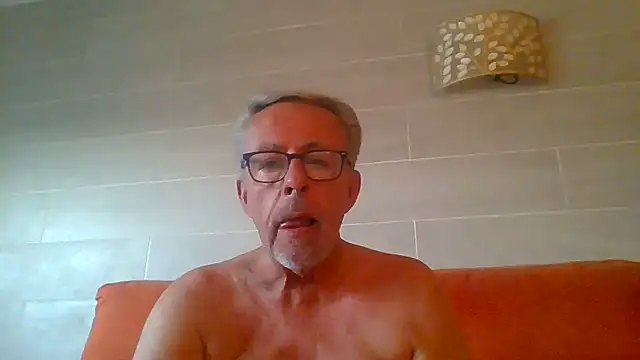 tuggy59 live XXX chat