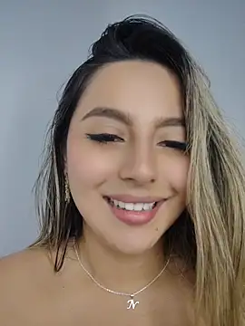 Chat XXX en directo de CelesteBlaze_
