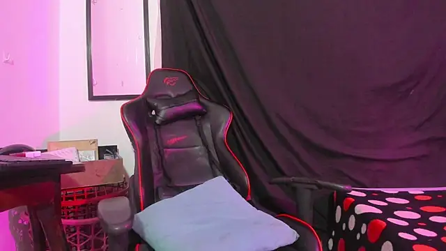 Rihanna_hotx webcam show