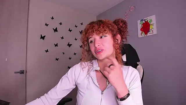 luna_val27's Live XXX Chat