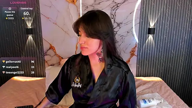 แชท XXX สดของ AlexxNoir
