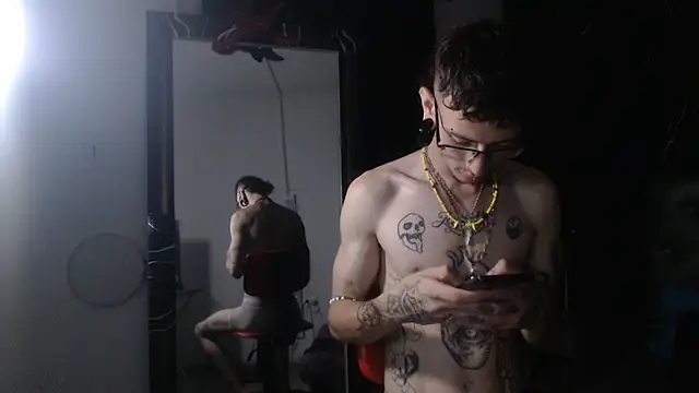 Pokazy przed kamerką – Ryan_Owenss