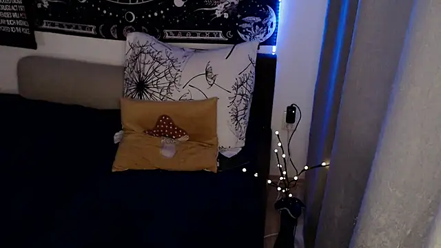 AlienforTwenty Live XXX-chat