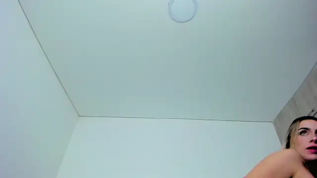 im_sarah34 live XXX chat