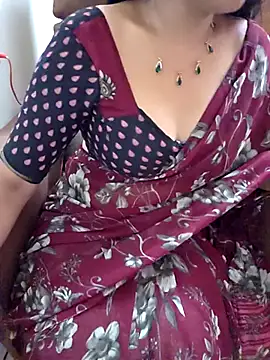 Roja-Telugu777's Live XXX Chat