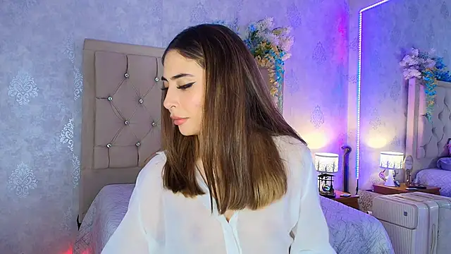 XXX chat uživo modela nini_love01