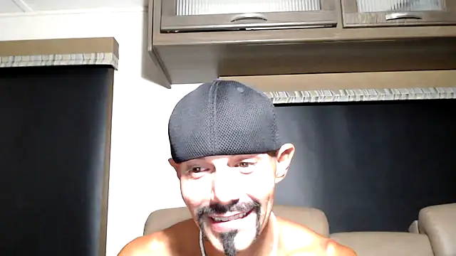 ThickD2C webkamerás műsora