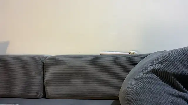 Pokazy przed kamerką – Incredible_cock