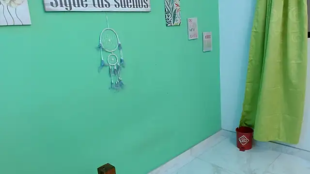 evaleribigtits18 élő XXX-chatje