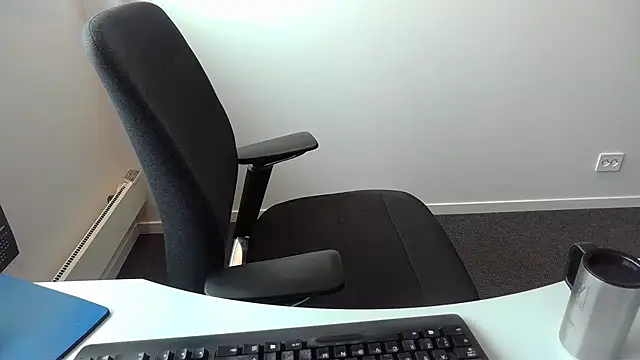 XXX chat uživo modela Buggemann
