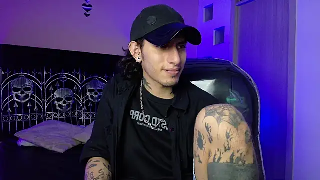 XXX chat uživo modela Vergil_Noir_
