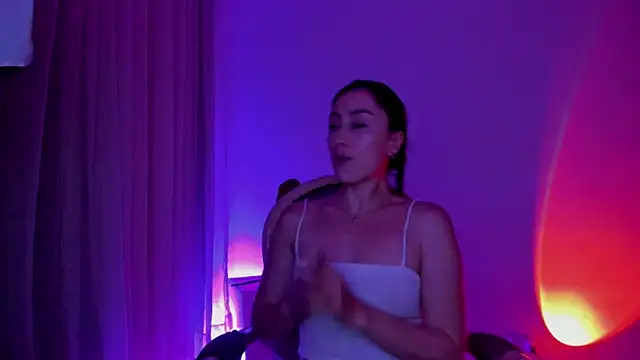 Chat +18 de Amatiista ao vivo