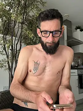 Онлайн чат XXX Michel_huge