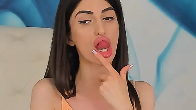 Czat XXX na żywo – SkinnyDolly