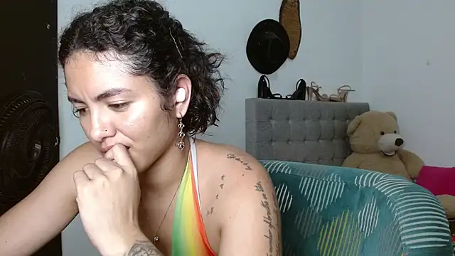 Sexy_Lia_ Chat XXX in diretta