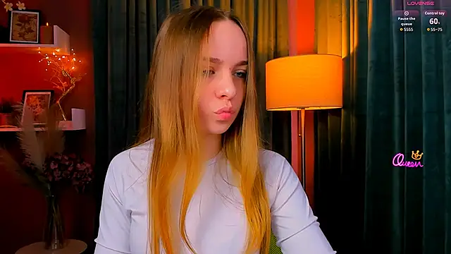 Pokazy przed kamerką – maddy_moah